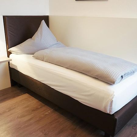 Hotel Am Ostpark Нойбиберг Экстерьер фото