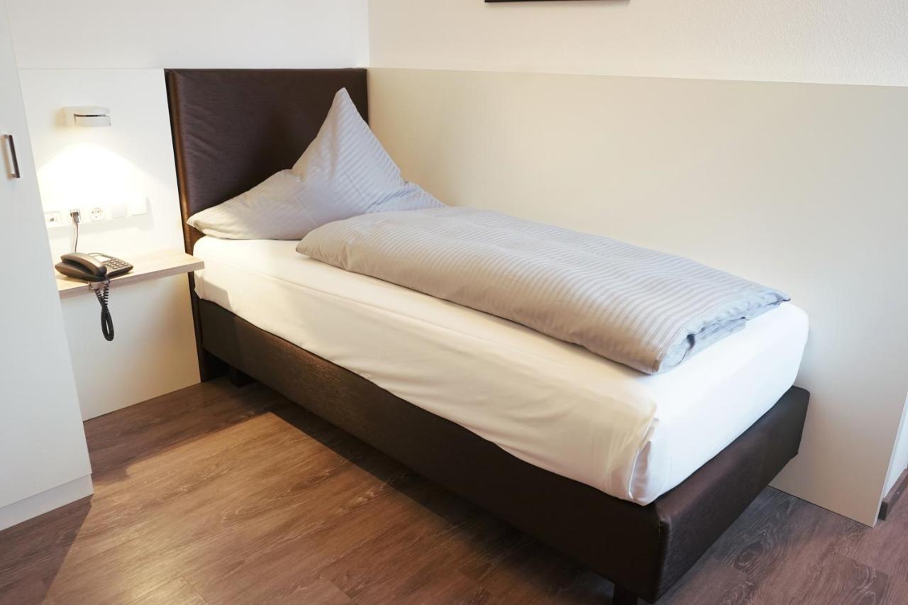 Hotel Am Ostpark Нойбиберг Экстерьер фото