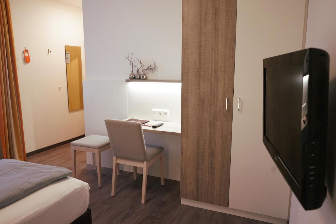 Hotel Am Ostpark Нойбиберг Экстерьер фото