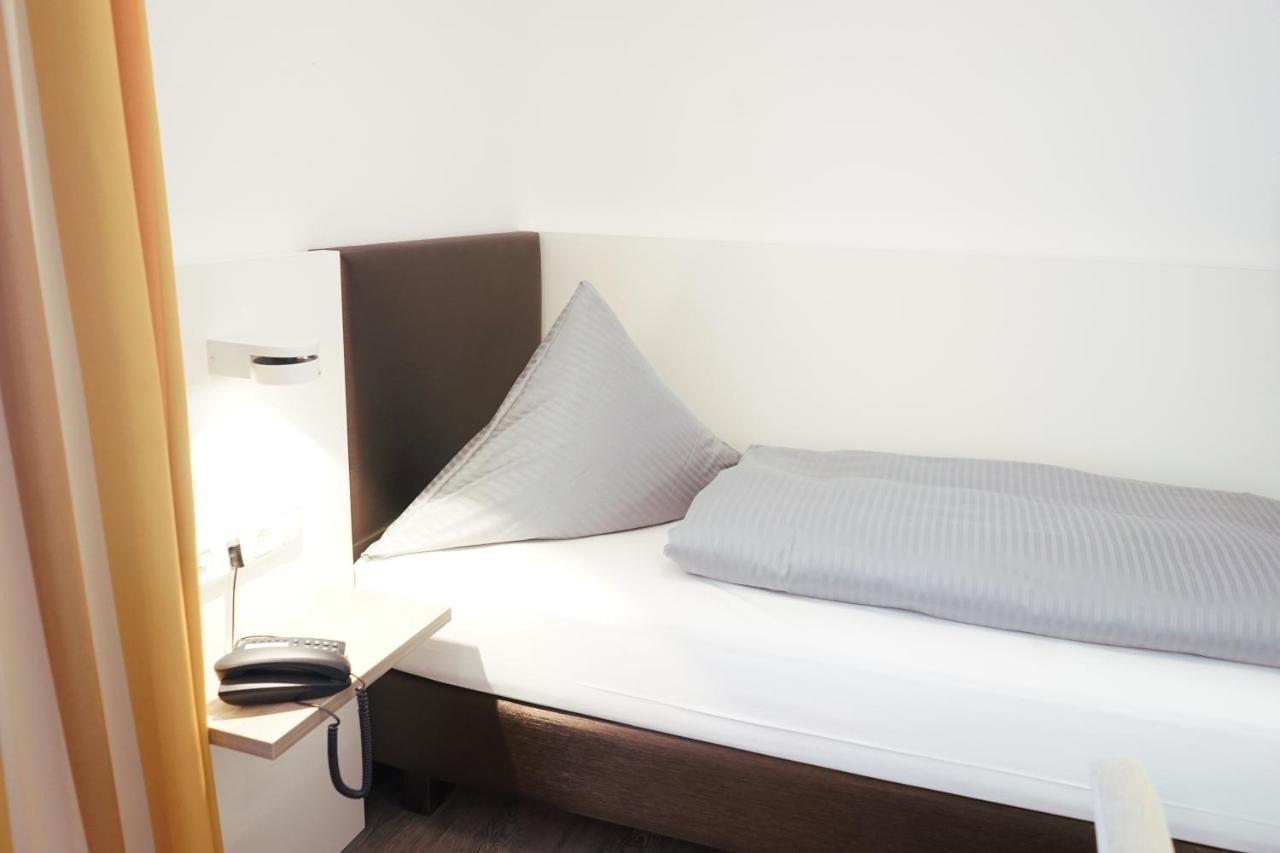Hotel Am Ostpark Нойбиберг Экстерьер фото